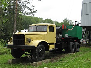 305px-KrAZ_vehicle_in_Polish_museum.jpg
